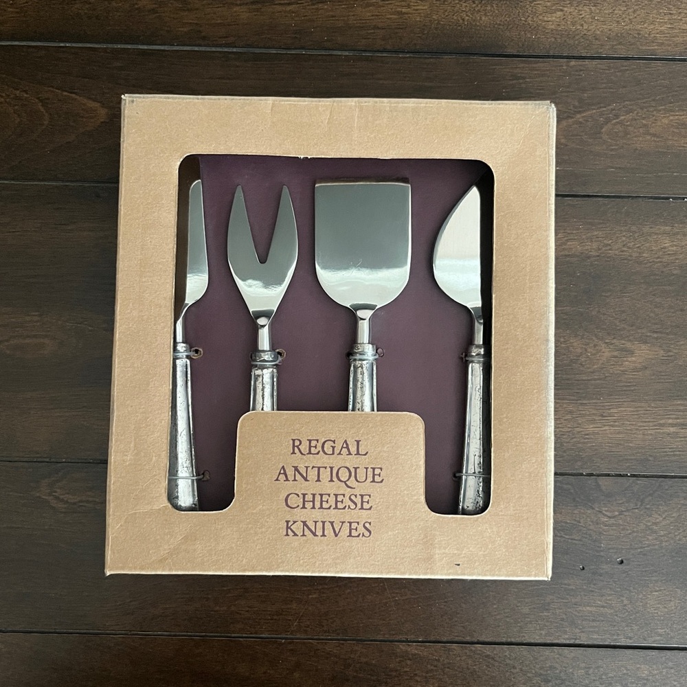 Sur La Table Regal Antique Cheese Knives – Set of 4 – NWT - Vintage - Gift Ready